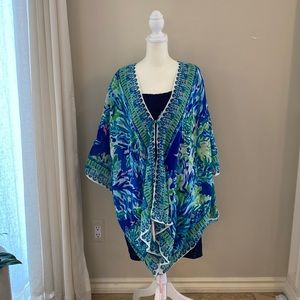 Lilly Pulitzer lightweight wrap OS brand new